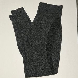 Seamless Leggings in Gray | Size: M